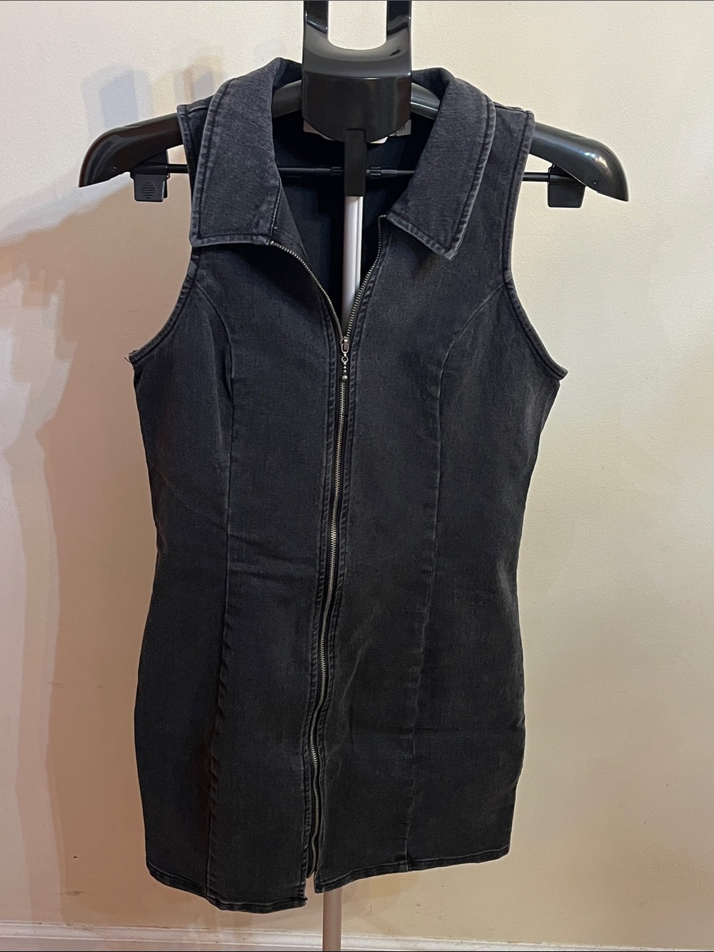 Juniors' Tinseltown Denim Zip Front Dress - Picture 1 of 9